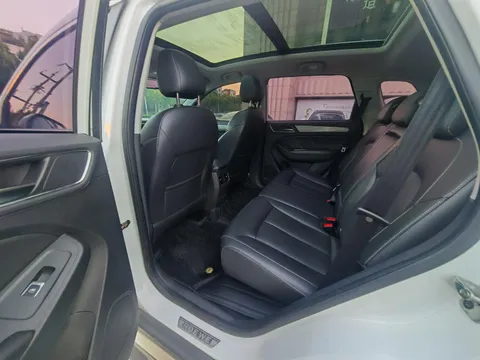 Roewe RX5