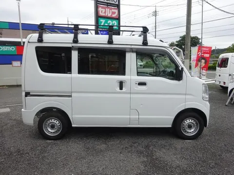 Nissan Clipper