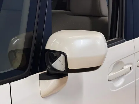Honda N-BOX Plus