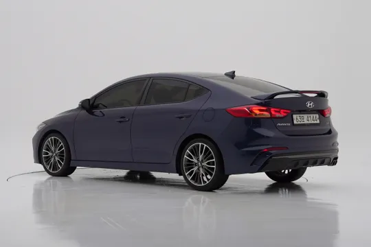 Hyundai Elantra (Avante)