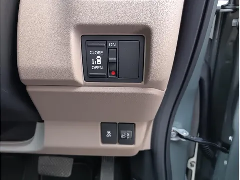 Honda N-BOX Joy