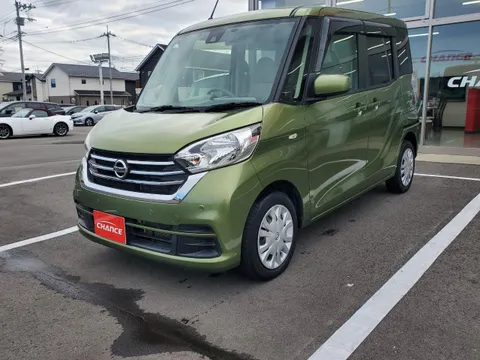 Nissan Dayz Roox