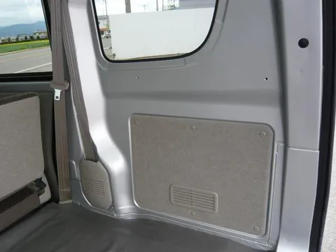 Mitsubishi Minicab Van