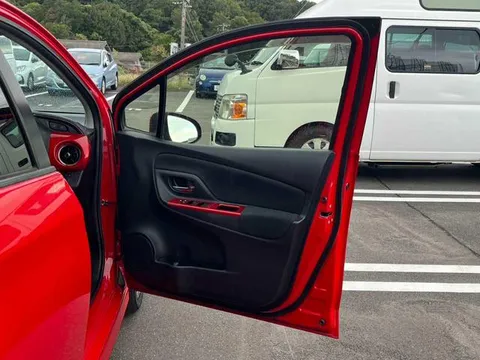 Toyota Yaris (Vitz)