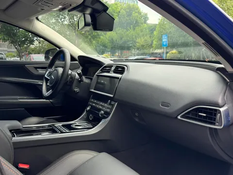 Jaguar XEL