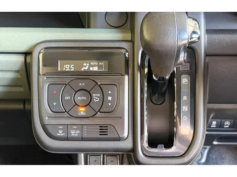 Suzuki Spacia Gear