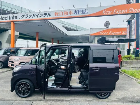Suzuki Spacia Custom Z