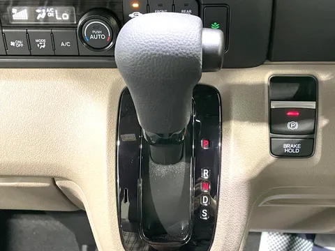 Honda N-BOX Joy