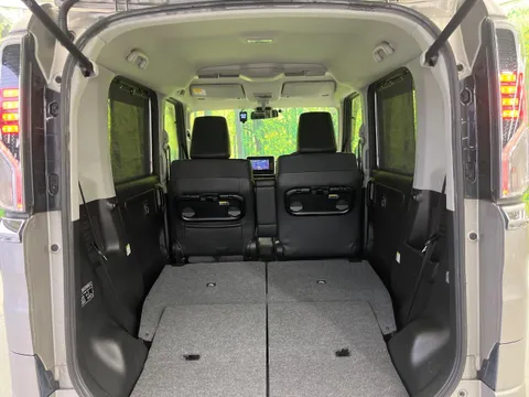 Suzuki Spacia Custom