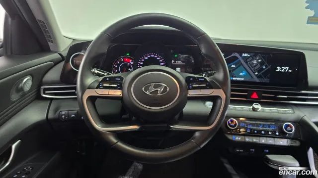 Hyundai Elantra (Avante)