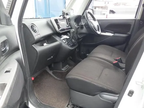 Mitsubishi eK Space Custom