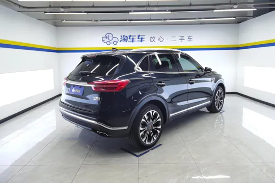 Hongqi HS5