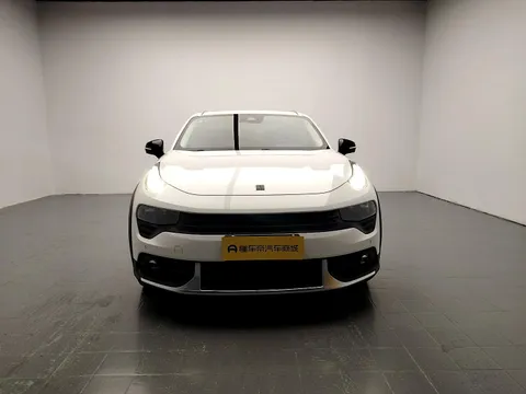Lynk & Co 02