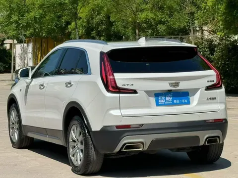 Cadillac XT4