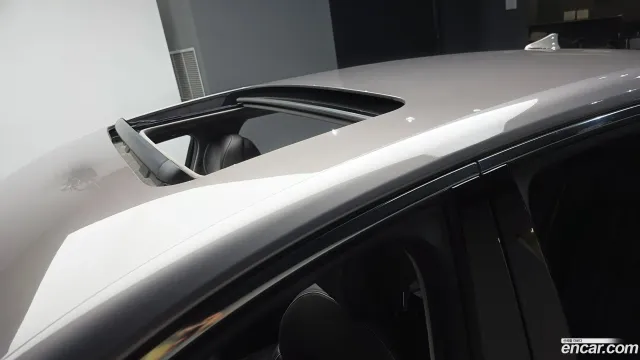 Genesis G90 (EQ900)