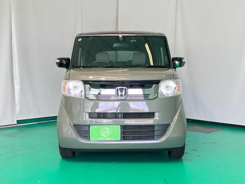 Honda N-BOX Slash