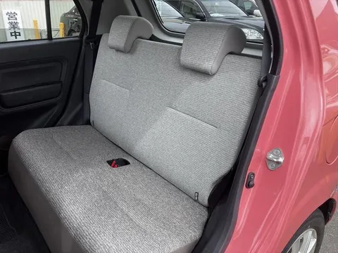 Daihatsu Mira Tocot