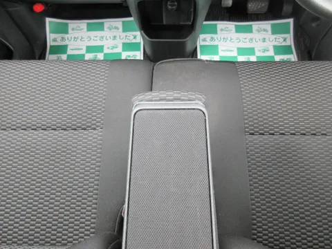 Toyota Pixis Mega