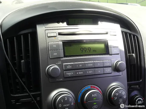Hyundai Grand Starex