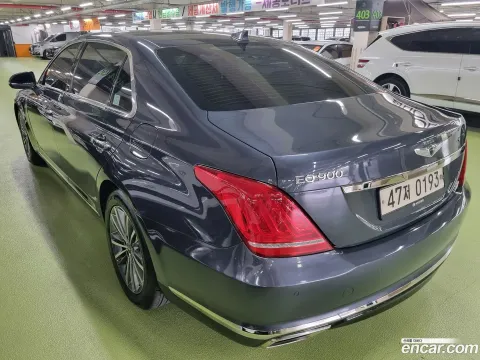 Genesis G90 (EQ900)
