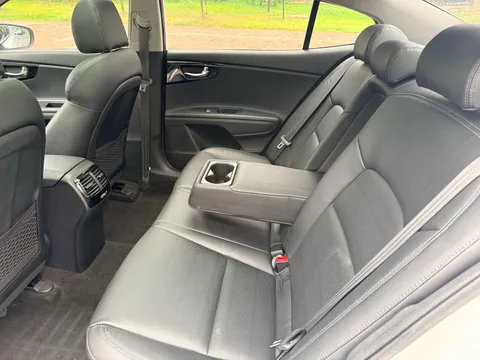 Kia K4