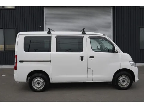 Toyota TownAce Van