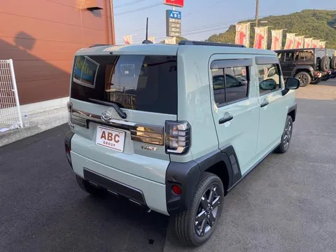 Daihatsu Taft