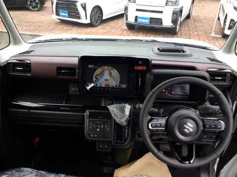 Suzuki Spacia Custom