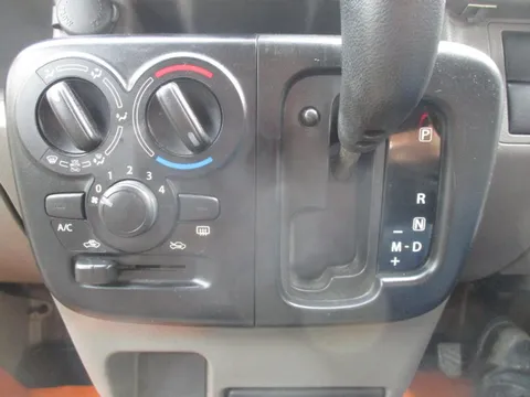 Nissan Clipper
