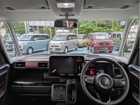 Suzuki Spacia Custom