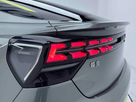 Lynk & Co 05