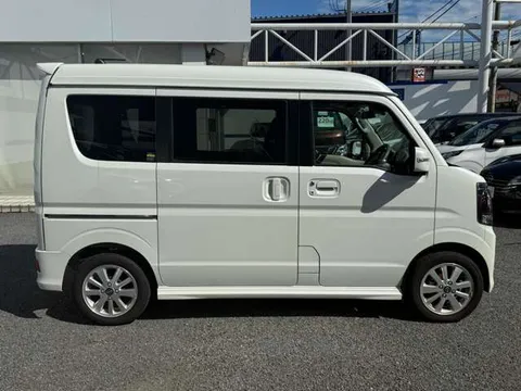 Nissan Clipper Rio