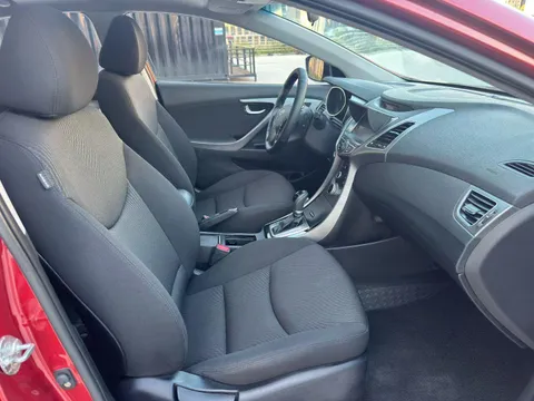 Hyundai Elantra (Avante)