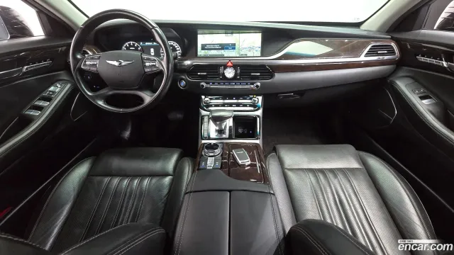 Genesis G90 (EQ900)