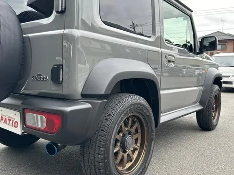 Suzuki Jimny Sierra
