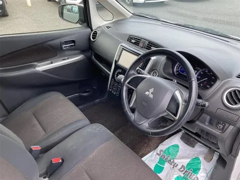 Mitsubishi eK Custom