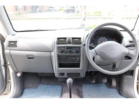 Mitsubishi Minica