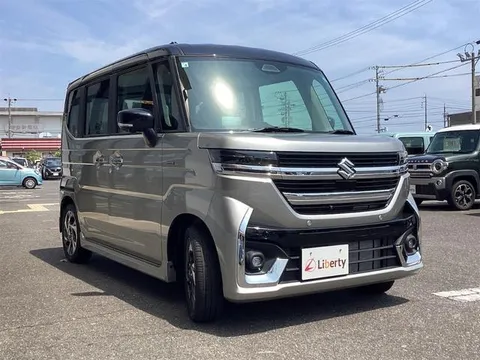 Suzuki Spacia Custom