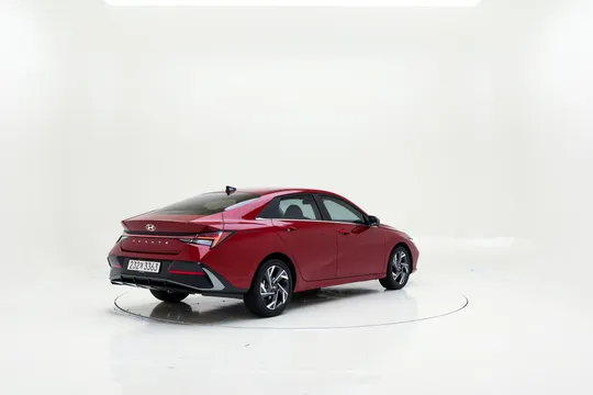 Hyundai Elantra (Avante)