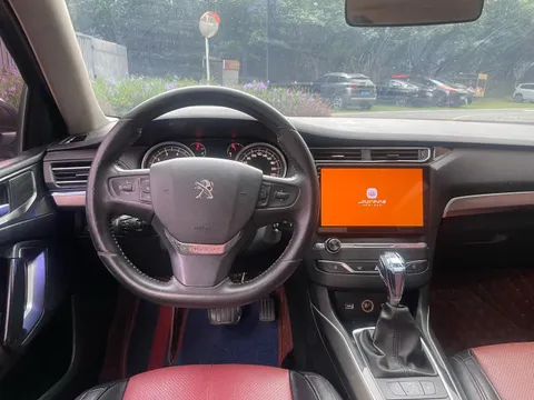 Peugeot 408