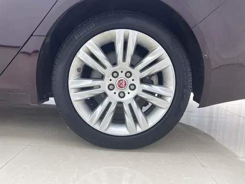 Jaguar XFL