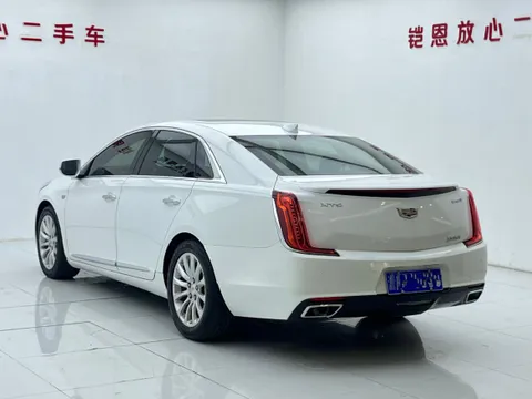 Cadillac XTS