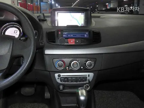 Renault SM3