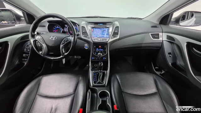 Hyundai Elantra (Avante)