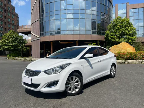 Hyundai Elantra (Avante)