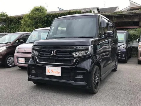 Honda N-BOX Custom