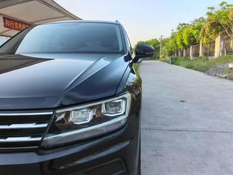 Volkswagen Tiguan L