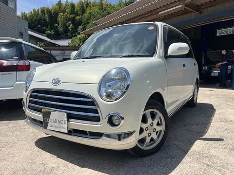 Daihatsu Mira Gino