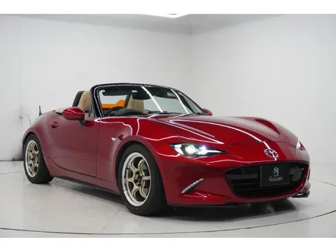 Mazda MX-5 (Roadster)