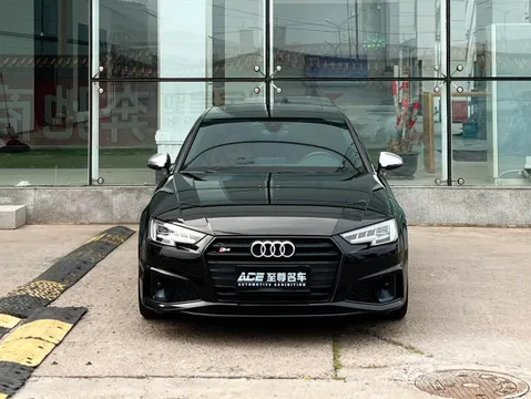 Audi S4